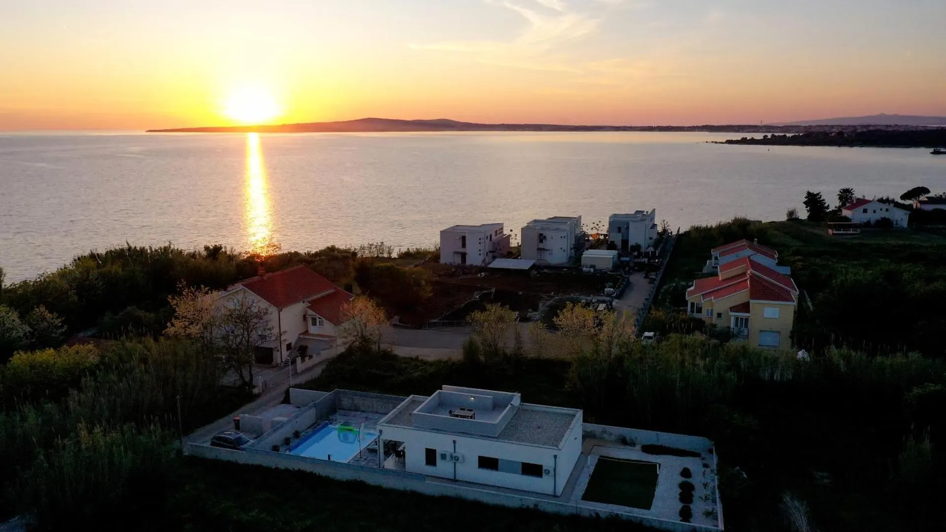 Ferienhaus Holiday House Sara With Heated Pool Privlaka